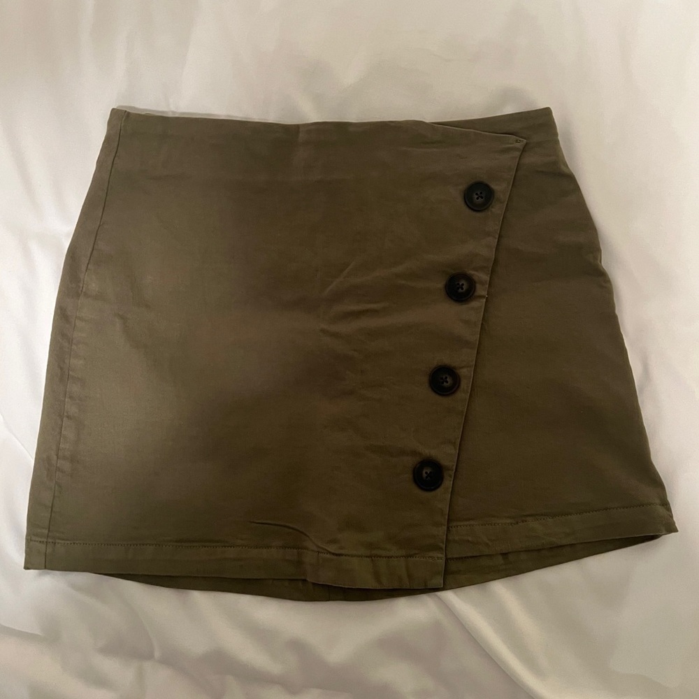 Harper mini skirt, size medium